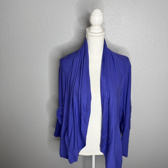 Lululemon Athletica To & Flow Wrap Oversized  Blue Violet Cardigan size 6 -cp - Picture 4 of 8
